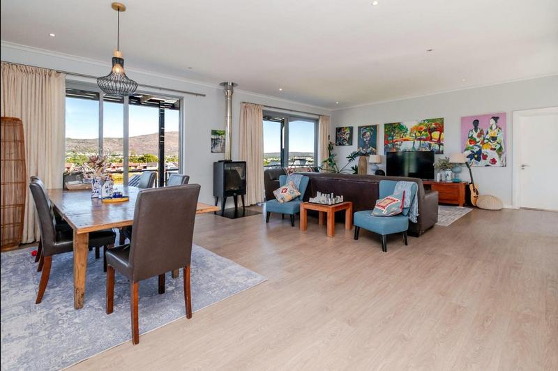 4 Bedroom Property for Sale in Crofters Valley Western Cape
